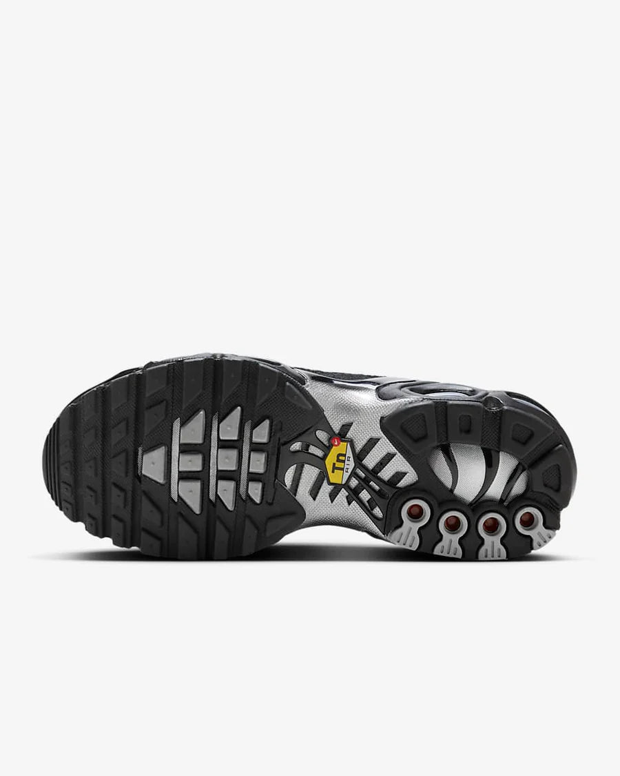 NIKE AIR MAX PLUS