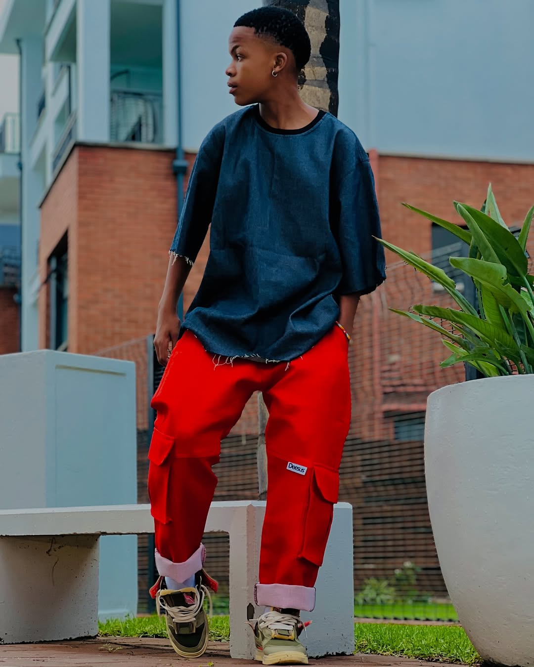 Deesus  pants