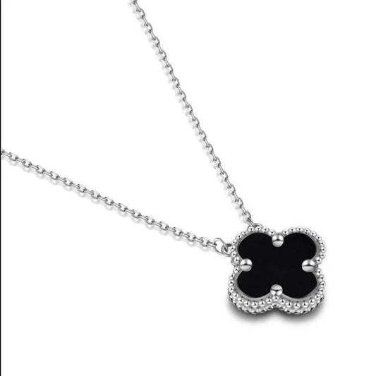 SILVER CLOVER STAINLESS STEEL NECKLESS