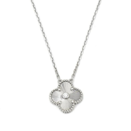 SILVER CLOVER STAINLESS STEEL NECKLESS