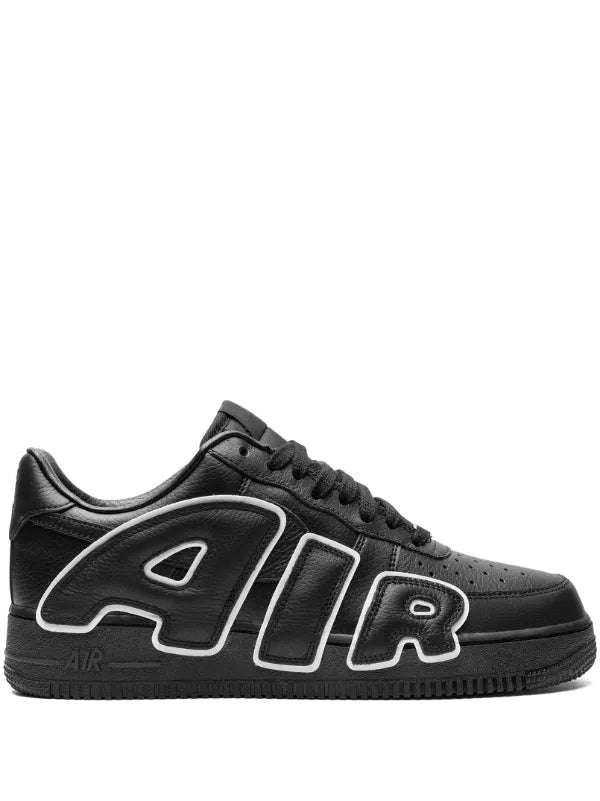 NIKE TEMPO