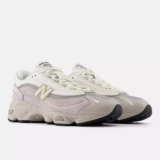 NEW BALANCE 1000