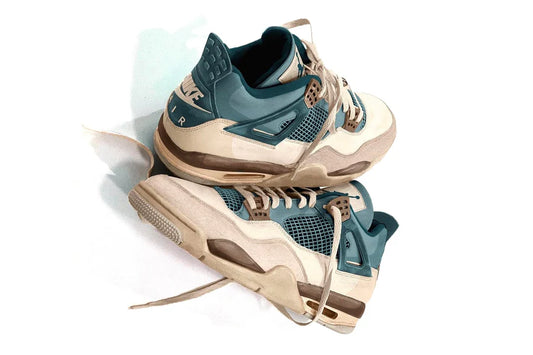 AIR JORDAN 4