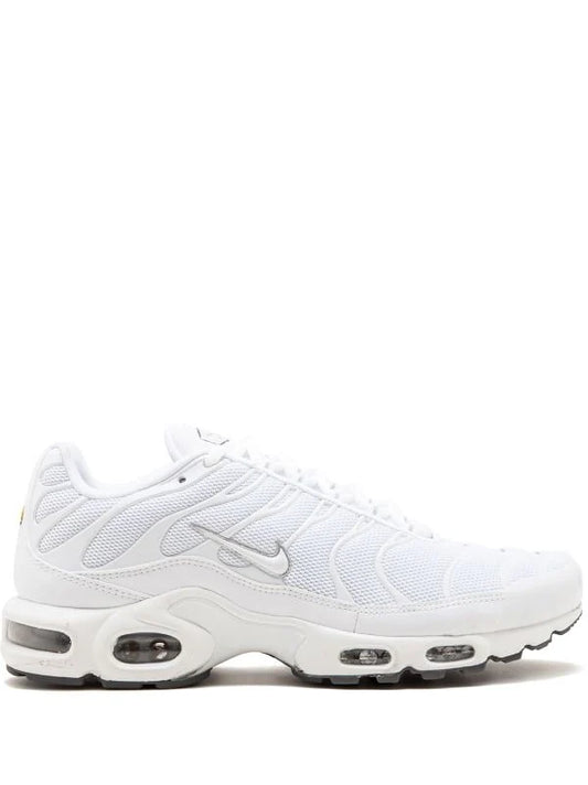 NIKE AIR MAX PLUS "TRIPLE WHITE