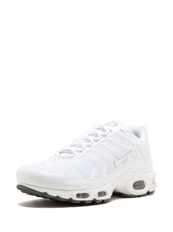 NIKE AIR MAX PLUS "TRIPLE WHITE