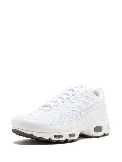 NIKE AIR MAX PLUS "TRIPLE WHITE