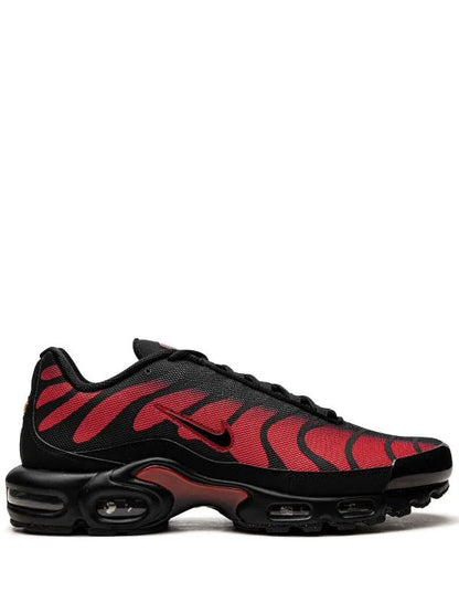 NIKE AIR MAX PLUS "BRED REFLECTIVE