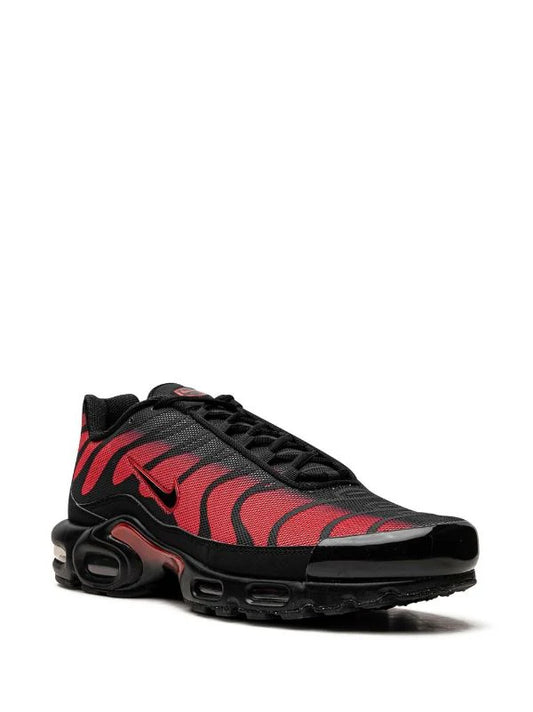 NIKE AIR MAX PLUS "BRED REFLECTIVE
