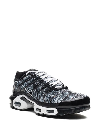 AIR MAX PLUS AMP "SHATTERED ICE