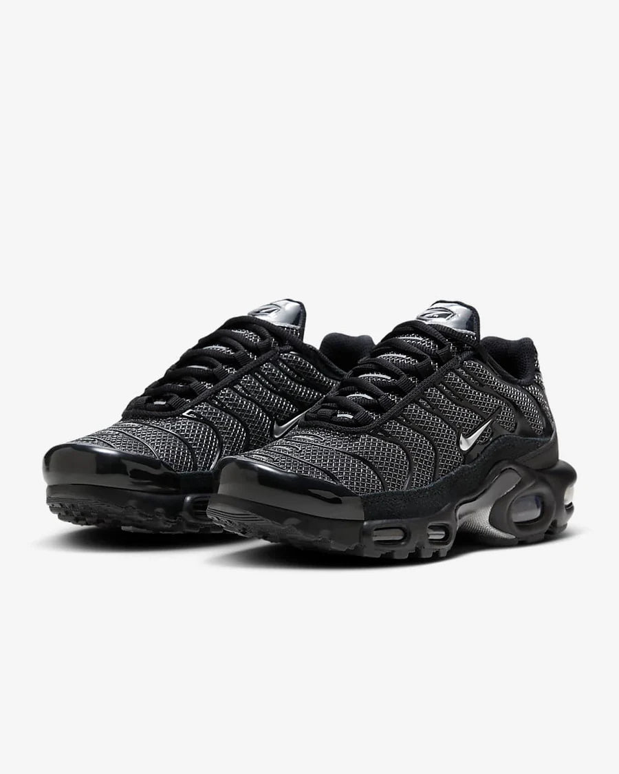 NIKE AIR MAX PLUS