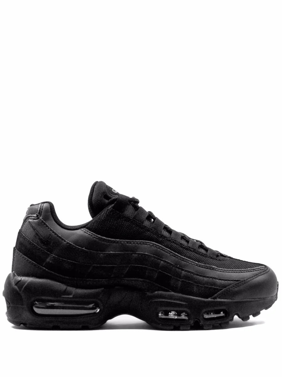 AIR MAX 95 ESSENTIAL "TRIPLE BLACK" SNEAKERS