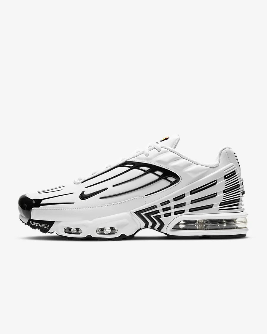NIKE AIR MAX PLUS 3